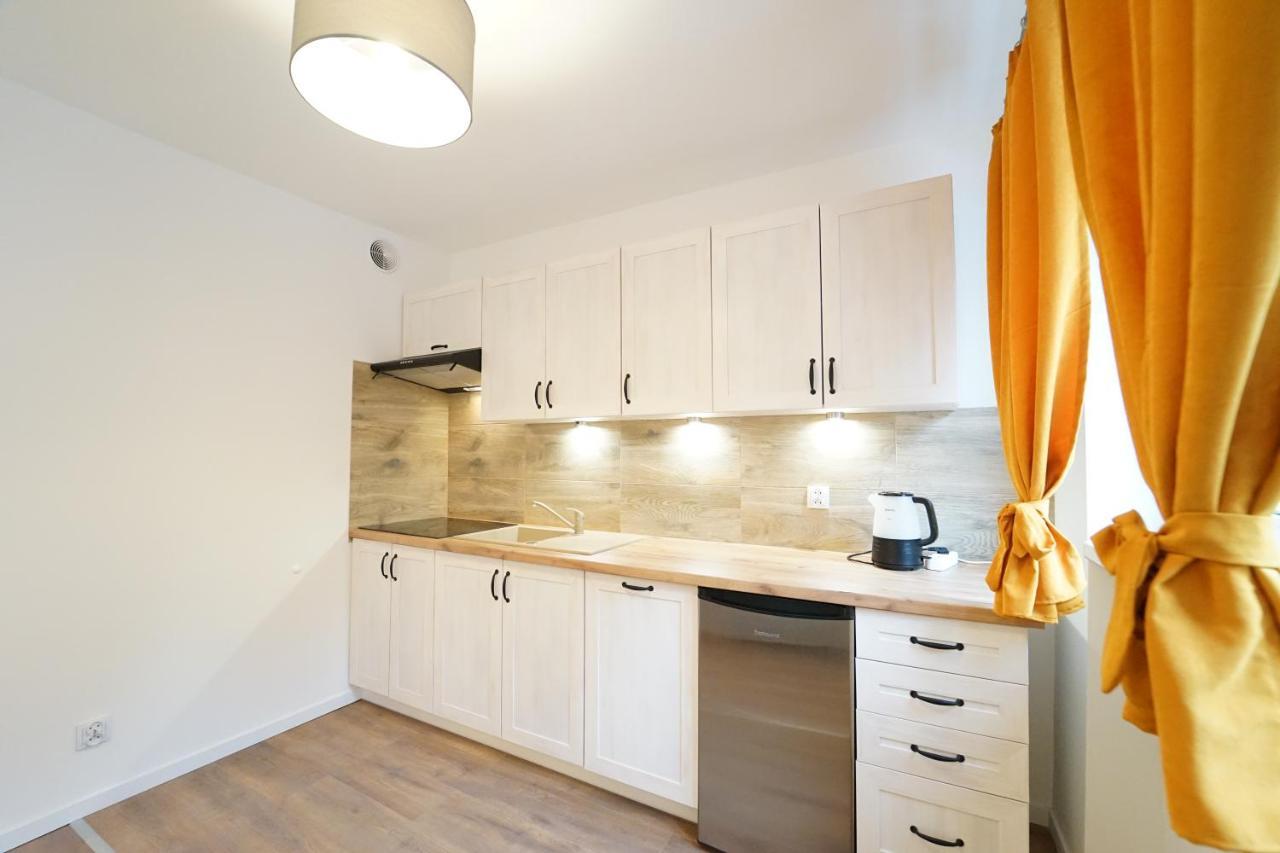 Apartamenty Everysky - Jeleniogorska 1A シクラルスカ・ポレンバ エクステリア 写真
